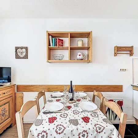 شقة Plein Soleil - Val Claret-5 By Interhome *